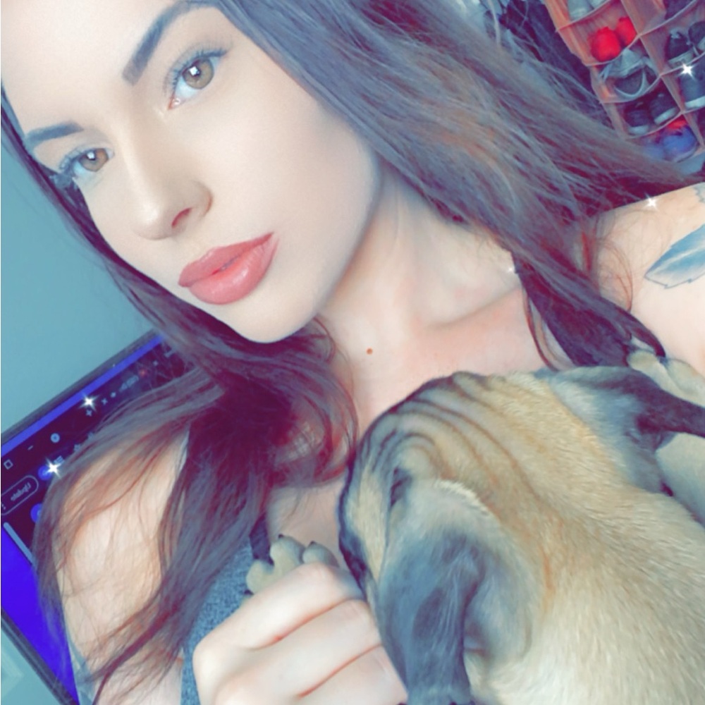 🎉I’M LIVE🎉 - Picture 3 of 5